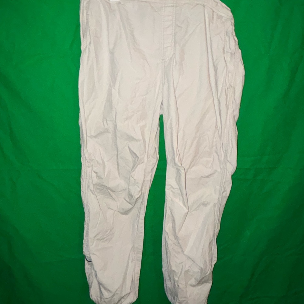 Women’s cargo White Pants - Picture 1 of 2